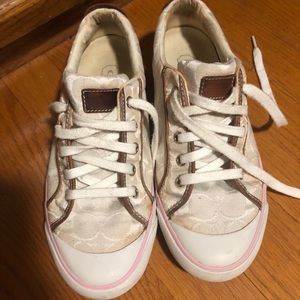 Coach shoes